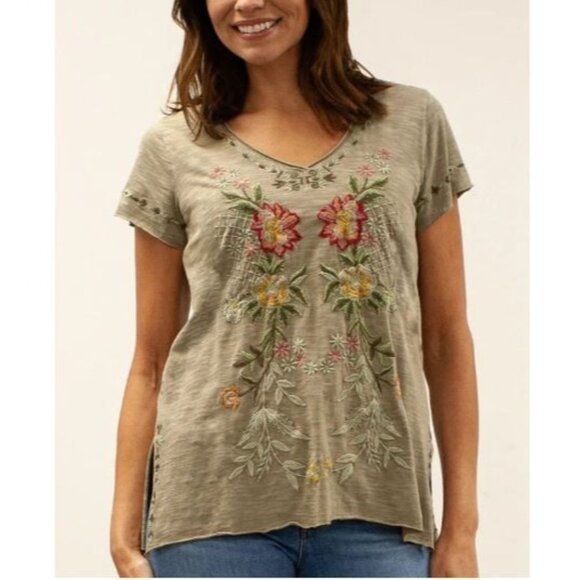 Kyla Seo Tops - #0200 -NWT Kyla Seo Caite Sage Tilly Short Sleeve Embroidered Tee Size Small